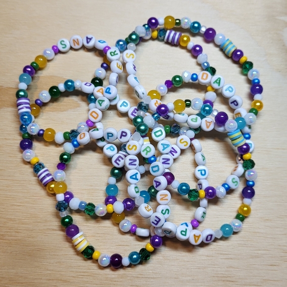 Dapper Dans- Disney Friendship Bracelet, Size 7.5" - Picture 4 of 5